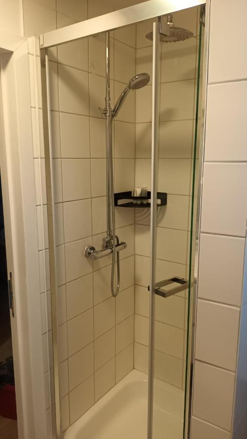 Al In Den Aap Gelogeerd? Lägenhet Mechelen Exteriör bild